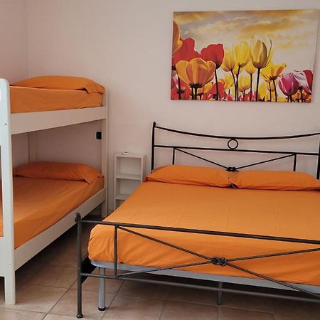 Appartamento Con Piscina A Lazise Exteriör bild