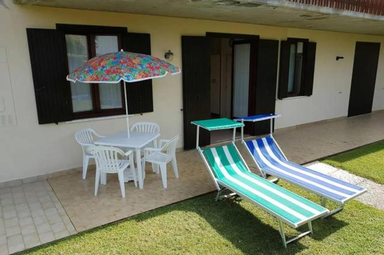 Appartamento Con Piscina A Lazise Exteriör bild
